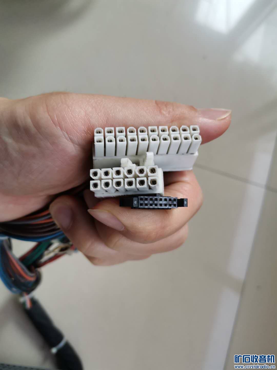 4300