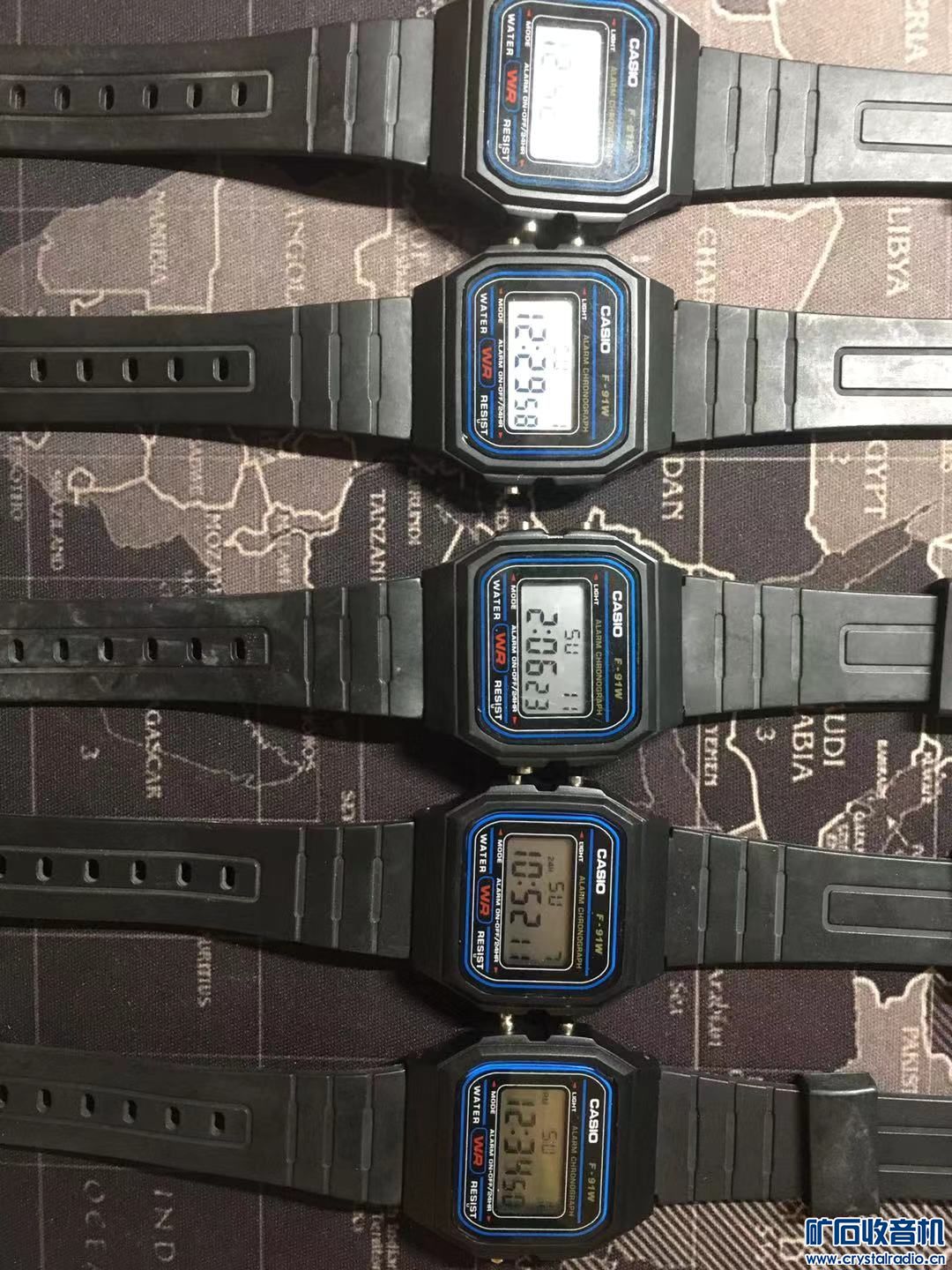 比较便宜的电子手表 105453dxuac5c5a934ukuc.jpg