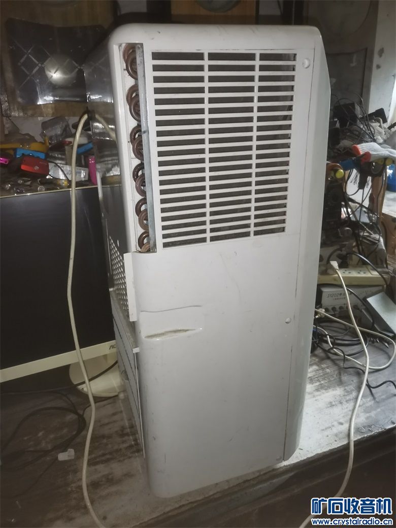 200934yif3zfqht3iqv3gt.jpg