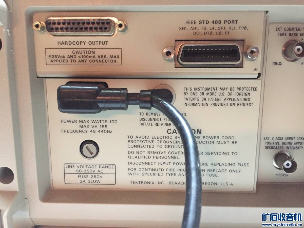 cbf933c15e3541d917c661abe4d58dfc_Tek_2252_rear_connections.jpg