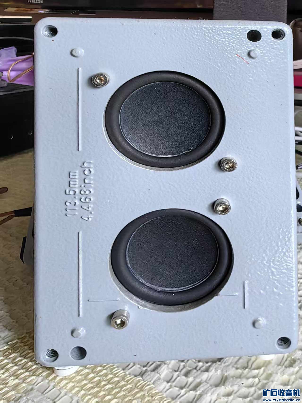 587469780.jpg