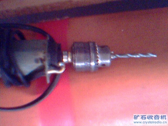 小弟是一穷学生,自学C语言,由于没钱买编程器