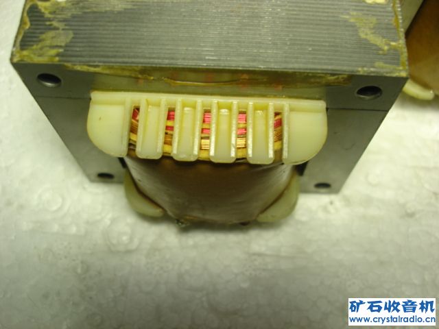 双输出电源变压器 110713212455b03fa415a77be2.jpg