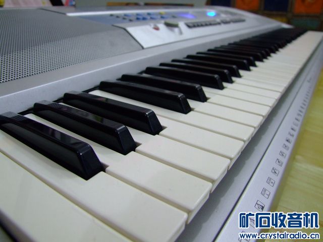...哈yamaha dgx 200 大型电子琴一台 带架子 包 电源 琴谱架
